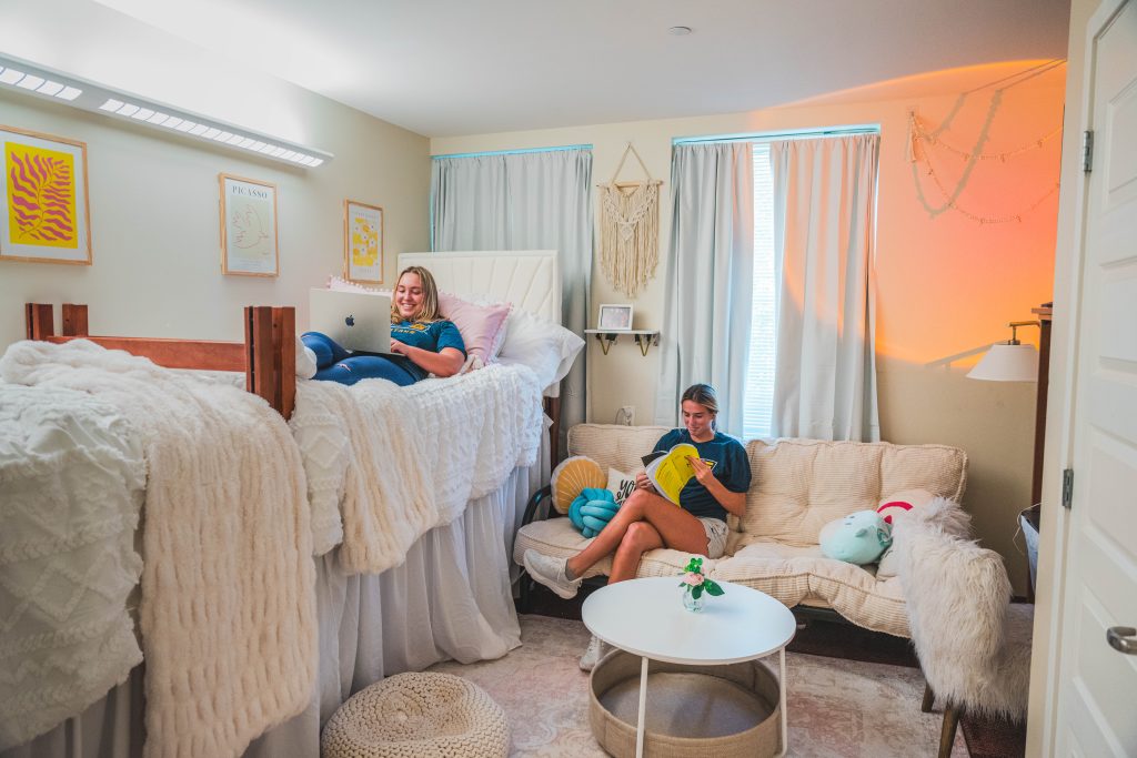 HRL hosts the Best Dressed Room Contest for Fall of 2024 where students decorate their rooms and compete for prizes.